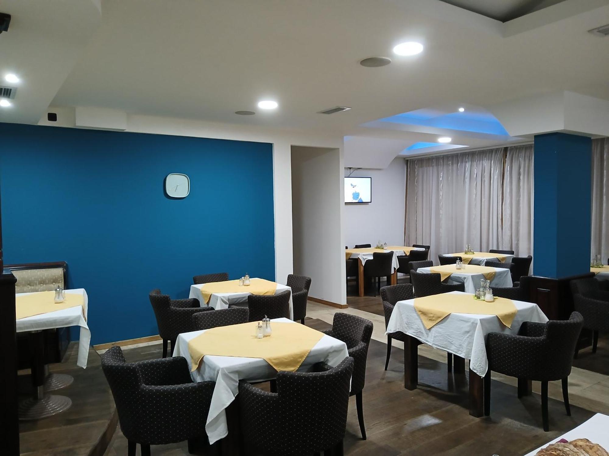 Hotel Viv Trebinje Eksteriør billede