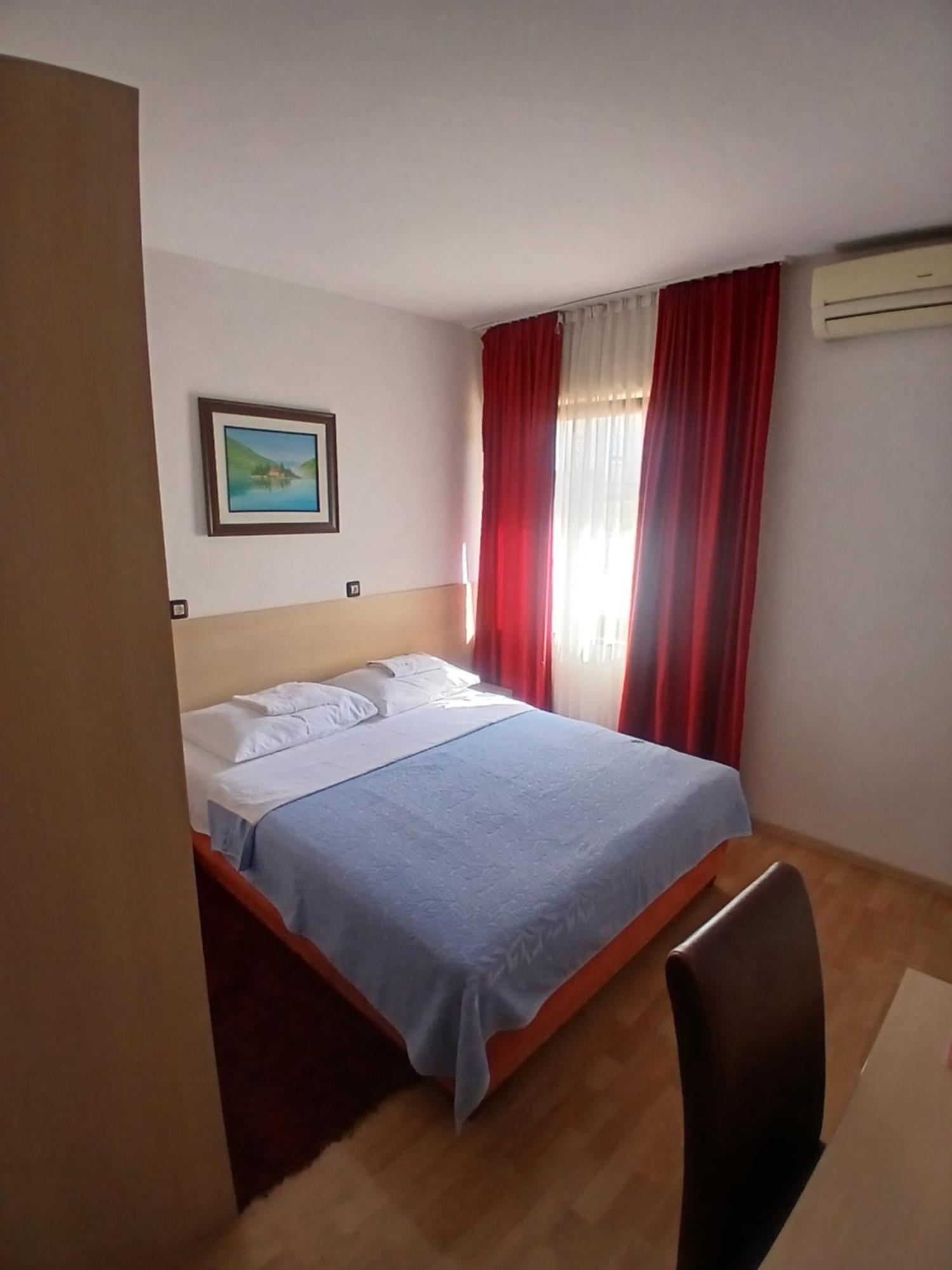 Hotel Viv Trebinje Eksteriør billede