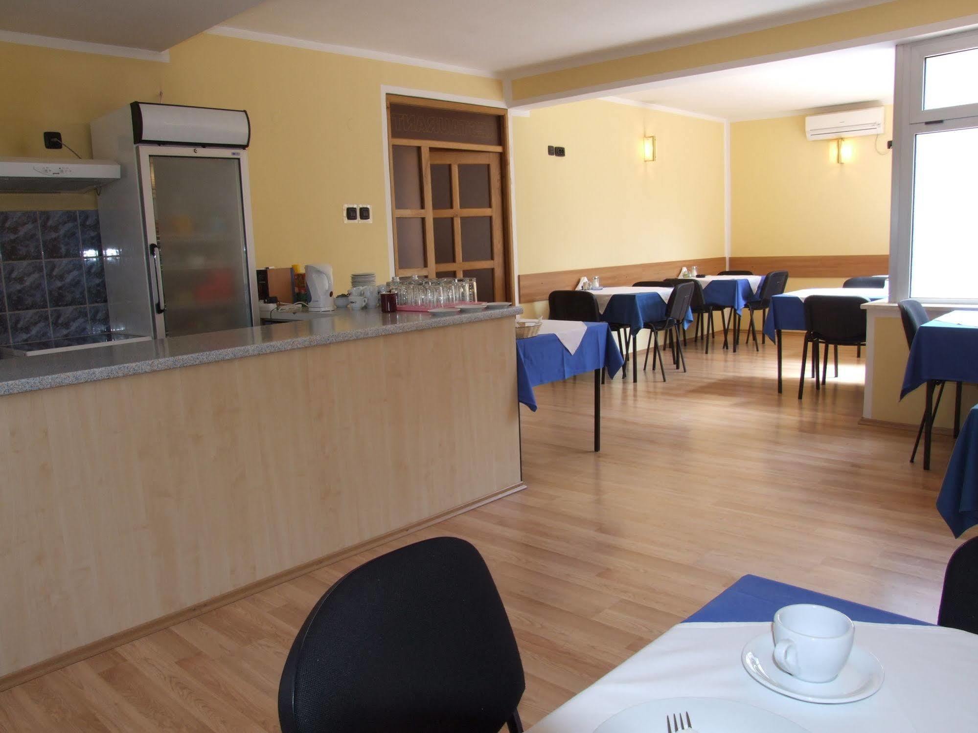 Hotel Viv Trebinje Eksteriør billede